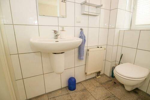 Bild 3 - 5 Zimmer Doppelhaushälfte in Grevenbroich / Neuenhausen