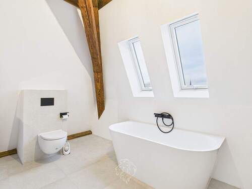 Badezimmer 2.OG Perspektivenwechsel - 