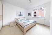Großzügiges Schlafzimmer - 