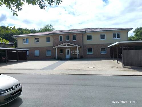 Frontansicht - 3 Zimmer Etagenwohnung zum Kaufen in Albersdorf