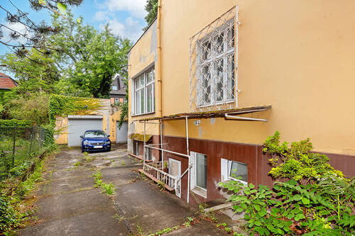 Zufahrt / Garage - Grundstück in Berlin-Schlachtensee