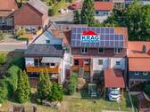 Aufnahme aus der Vogelperspektive - ++ KRAG Immobilien ++ Viel Platz für Wohnen & Beruf: Saal, Werkstatt, Keller, Garten, Balkon, provisionsfrei