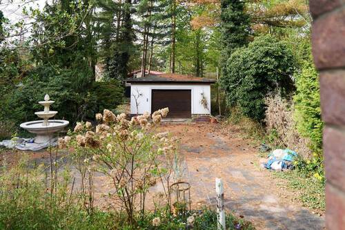 Garage - 