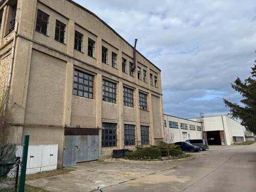 Hinteransicht Gebäude 1, 2, 5 - 