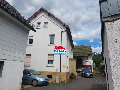 Ansicht von Zufahrt - ++ KRAG Immobilien ++ Familientraum: Freiräume, Kamin, Terrasse ++