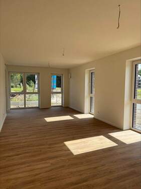 Wohnbereich - Großzügige Erdgeschosswohnung am Fliegerhorst in Oldenburg !