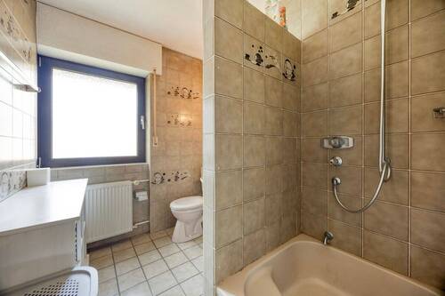Bad_Dusche_OG - Reihenmittelhaus mit 158,00 m&sup2; in Hürth zum Kaufen