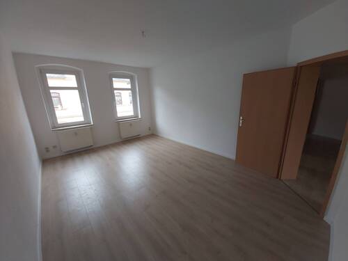 das Wohnzimmer - Etagenwohnung zur Miete in Waldheim