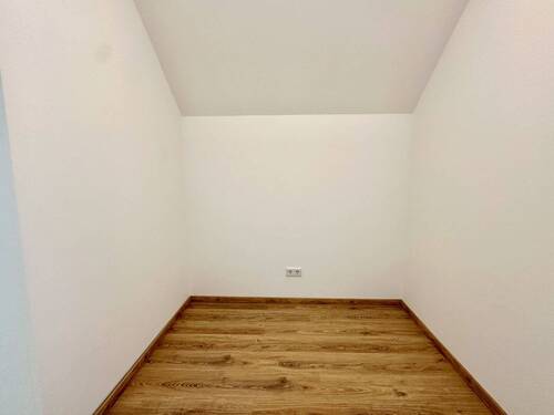 Ankleidezimmer - Etagenwohnung mit 74,10 m² in Detmold zum Kaufen