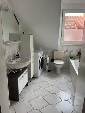 Modernes Badezimmer - Etagenwohnung mit 64,10 m² in Oldenburg zur Miete