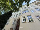 Hausansicht - Lichtdurchflutete Citywohnung für den Eigenbedarf im Herzen von Friedenau