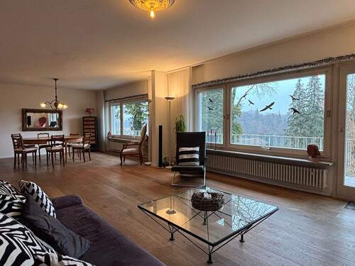 Großer, offener Wohn-, Essbereich (EG) mit Blick auf den Rhein und Landschaft - 