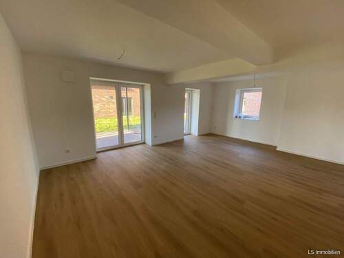 Wohnbereich - 2 Zimmer Etagenwohnung zum Kaufen in Bad Zwischenahn