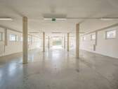 Halle mit Tor - Halle zur Miete in Eching am Ammersee