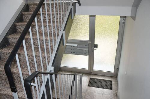 Treppenhaus - 2 Zimmer Etagenwohnung in Barsinghausen
