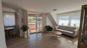 Wohnzimmer - 3 Zimmer Etagenwohnung zum Kaufen in Bad Zwischenahn