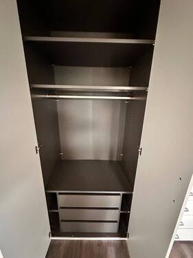 Schrank links innen - 