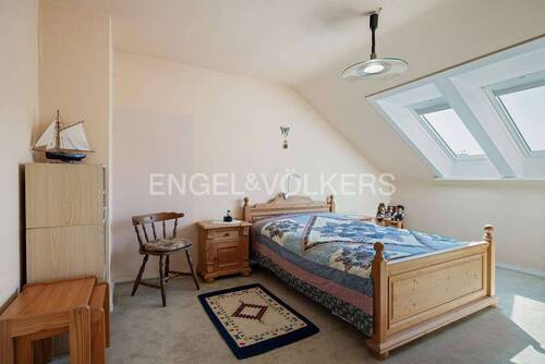 Zimmer 2 Dachgeschoss - 
