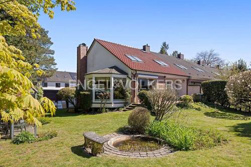 Gartenansicht - 6 Zimmer Reihenendhaus zum Kaufen in Norderstedt