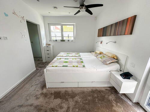 Schlafzimmer EG - 