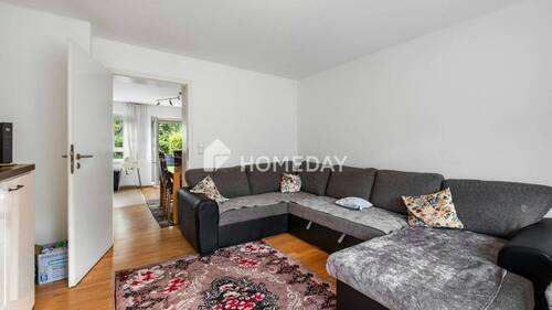 Wohnzimmer 2 - 2 Zimmer Etagenwohnung in Landshut