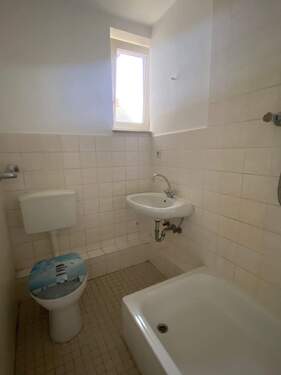 image00005 - Etagenwohnung mit 44,90 m² in Kassel zur Miete