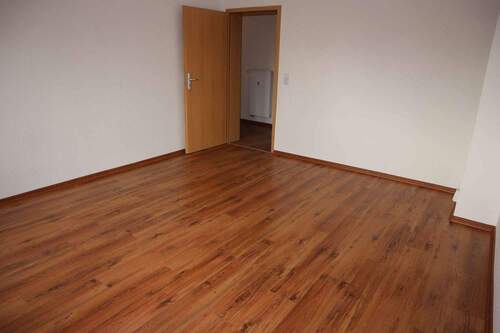 Wohnzimmer - Etagenwohnung mit 64,70 m&sup2; in Chemnitz zur Miete