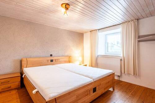 18362 Schlafzimmer - Einfamilienhaus mit 140,00 m&sup2; in Birgel zum Kaufen