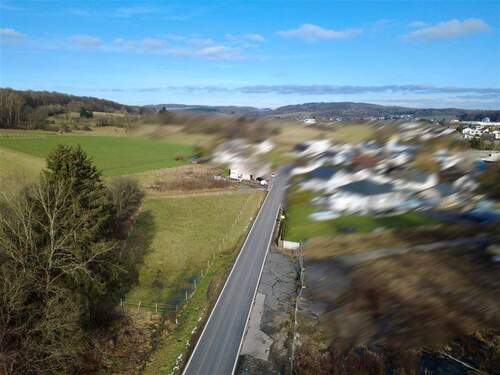 Grundstück - Natur vor der Tür, Zukunft im Blick - großzügiges Grundstück in Leuterod