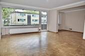 Wohn-/Esszimmer - 3 Zimmer Etagenwohnung zum Kaufen in Hamburg