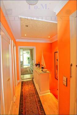 Flur EG links Blick zum Garten - 