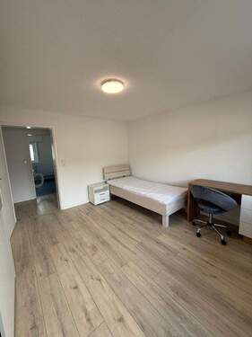 Bild 2 - 3 Zimmer Etagenwohnung zum Kaufen in Ludwigshafen