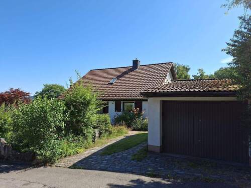 Front.jpg - Einfamilienhaus mit 164,00 m&sup2; in Weinheim zum Kaufen