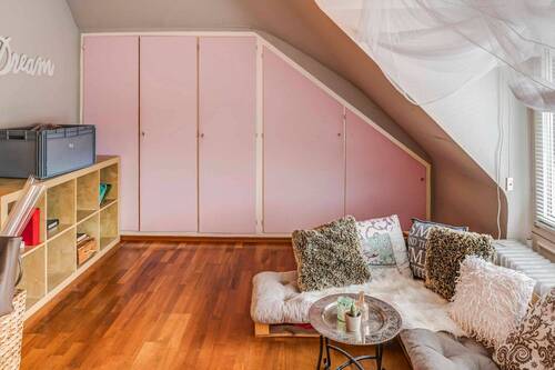 Schlafzimmer I DG - 