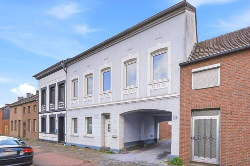 Vorderansicht.jpg - Charaktervolles Gründerzeit-Stadthaus mit Garten, Carport und Entwicklungspotenzial
