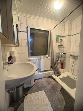 Bad - Doppelhaushälfte mit 101,00 m² in Übach-Palenberg zum Kaufen