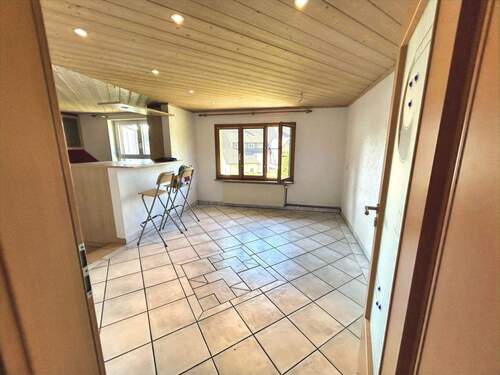 Obergeschoss: Esszimmer mit offener Küche - 