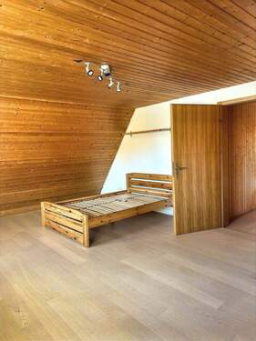 Dachgeschoss: Zimmer - 