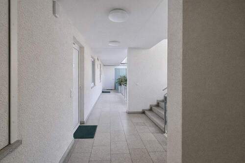 Zugang vom Aufzug zur Wohnung - 