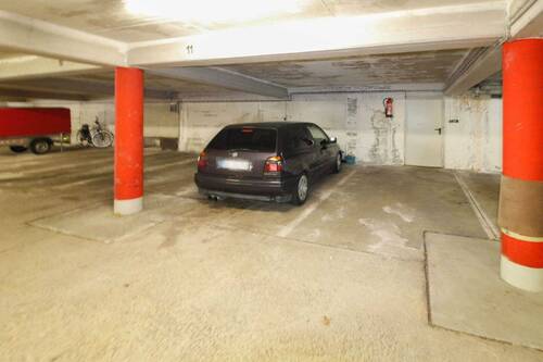 Tiefgaragenstellplatz - 
