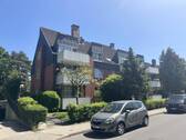 Ansicht - Helle, vermietete Wohnung mit großem Balkon in Hamburg-Niendorf