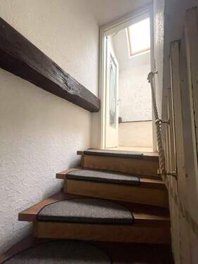 Treppe zum Dachgeschoss - 