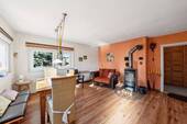 Wohnzimmer - 2 Zimmer Mehrfamilienhaus, Wohnhaus in Neuenhagen bei Berlin