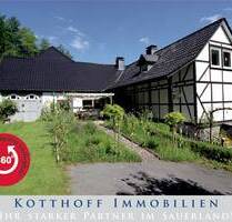 Landhaus in idyllischer Lage auf großzügigem Grundstück und vielseitig nutzbarer Scheune! - Schmallenberg Osterwald