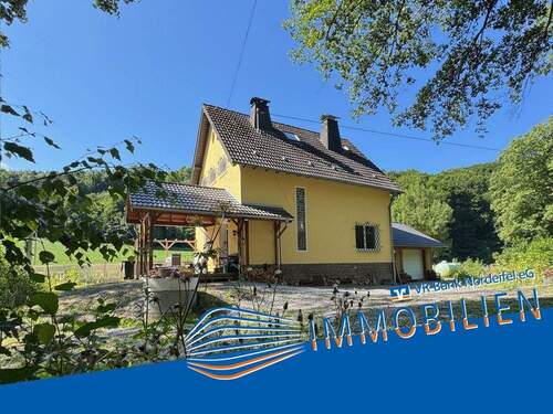 Startbild2 - Historisches Bahnwärterhaus in traumhafter Alleinlage - viel Platz für Ideen und Natur