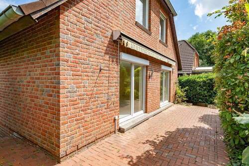 ... mit Terrassenzugang. - 