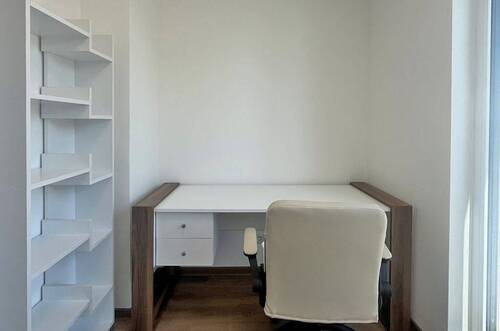 Arbeitsbereich im Dachgeschoss - 