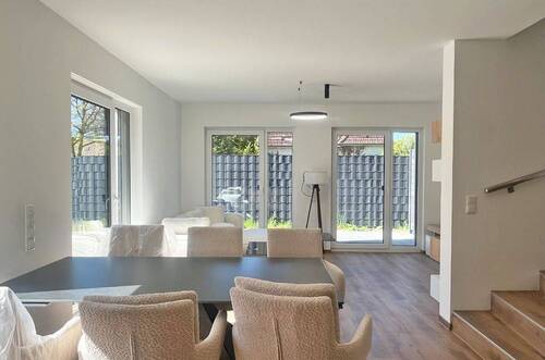 Bild 2 - 4 Zimmer Reihenmittelhaus zur Miete in Hamburg