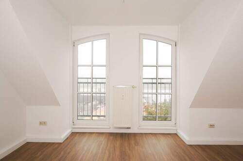 Wohnen - Frisch renoviert + EBK - 520,00 EUR Kaltmiete, ca.  54,60 m² Wohnfläche