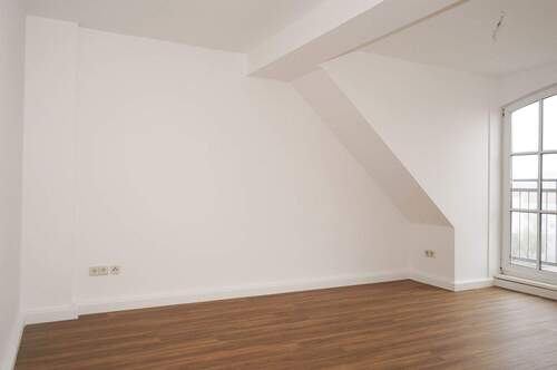 Wohnen - 2 Zimmer Etagenwohnung in Coswig